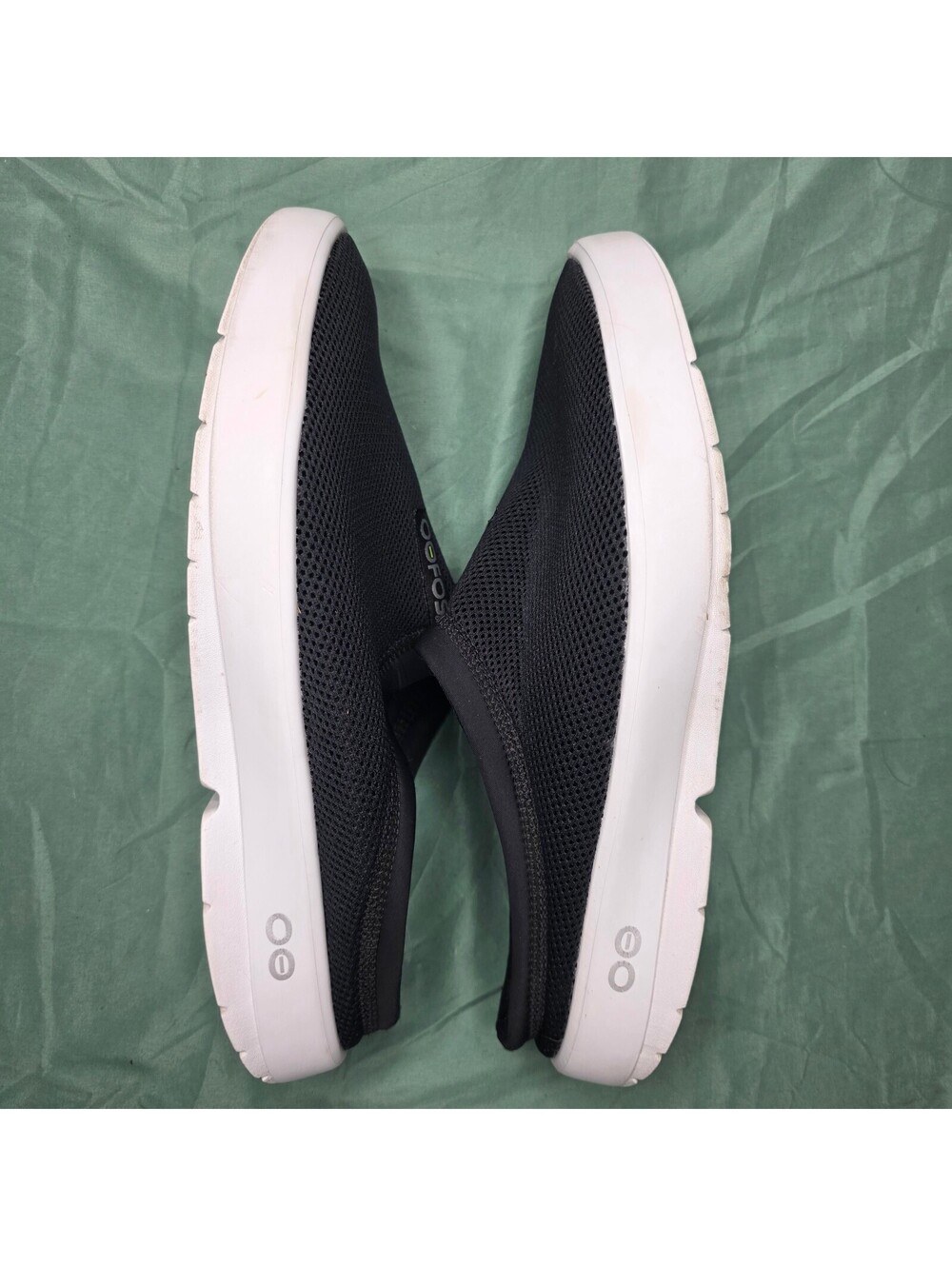 OOFOS OOcoozie Sport Men's Size 14 Black White Mesh Slipper Recovery Mules - Picture 9 of 9